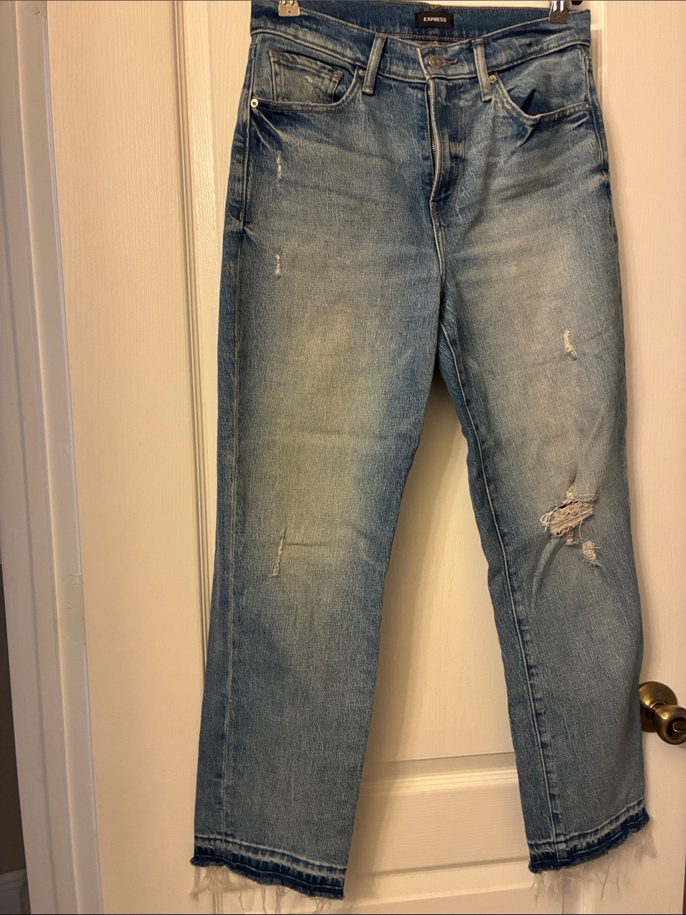 Express Light Blue Distressed Cropped Jeans